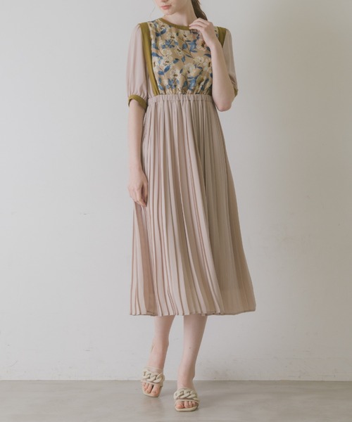 idem（イデム）の「flower vest docking onepiece/花柄ベスト切替半袖ワンピース（ワンピース・レディース・マスタード/ベージュ・FREE）」の6枚目の写真