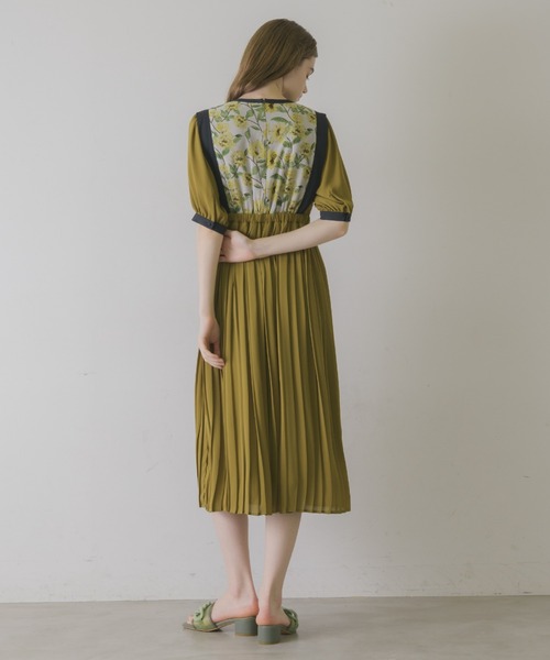 idem（イデム）の「flower vest docking onepiece/花柄ベスト切替半袖ワンピース（ワンピース・レディース・マスタード/ベージュ・FREE）」の22枚目の写真