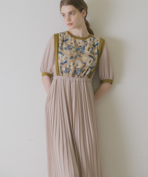 idem（イデム）の「flower vest docking onepiece/花柄ベスト切替半袖ワンピース（ワンピース・レディース・マスタード/ベージュ・FREE）」の15枚目の写真