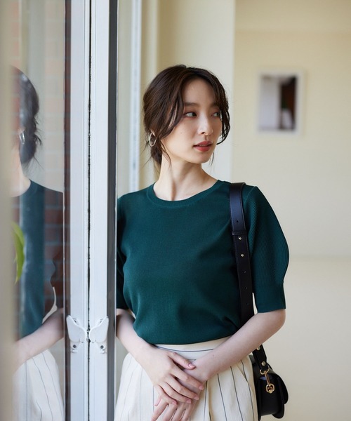 Andemiu(アンデミュウ)の「バックボタンパフニット961853(ニット/セーター・レディース・ネイビー/キャメル/グリーン/アイボリー・FREE)」の14枚目の写真