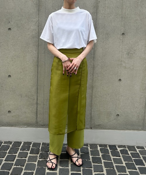 &g'aime(アンジェム)の「【&g’aime】ショルダーベルト半袖Tシャツ(Tシャツ/カットソー・レディース・ホワイト/グレイッシュベージュ/ブラック・FREE)」の18枚目の写真