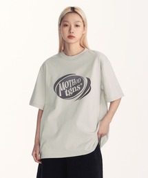 TGNS（ツーガンズ）の「【TGNS】Arc slogan print Tee / 【ツーガンズ】ロゴプリント半袖Tシャツ（Tシャツ/カットソー）」