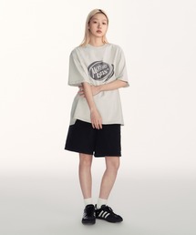 TGNS（ツーガンズ）の「【TGNS】Arc slogan print Tee / 【ツーガンズ】ロゴプリント半袖Tシャツ（Tシャツ/カットソー）」