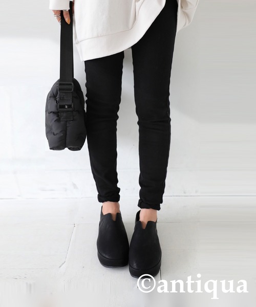 antiqua（アンティカ）の「傾斜ソール2WAYトレーニングシューズ（スリッポン・レディース・ブラック・LL/M/L）」の5枚目の写真