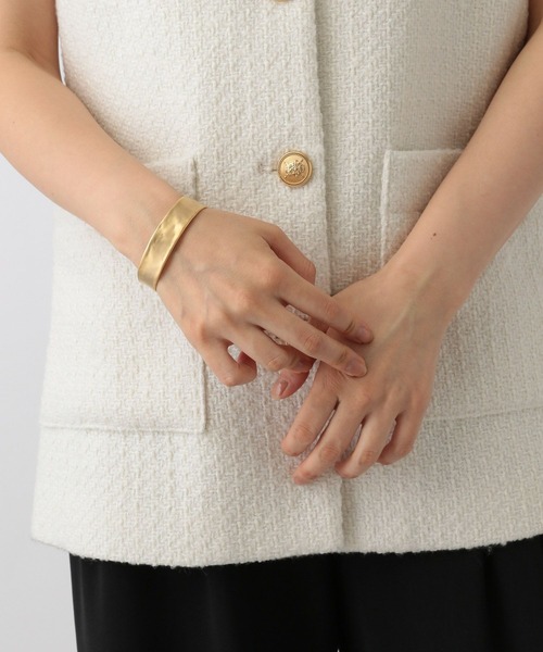 A part by（アパートバイ）の「プレートバングル（バングル/リストバンド・レディース・Silver/GOLD ・FREE）」の5枚目の写真