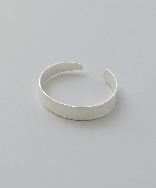 A part by（アパートバイ）の「プレートバングル（バングル/リストバンド・レディース・Silver/GOLD ・FREE）」の6枚目の写真
