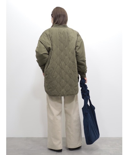 AMERICAN HOLIC（アメリカンホリック）の「キルポカリブ付きキルティングブルゾン（その他アウター・レディース・ブラック/カーキ・M/L）」の19枚目の写真