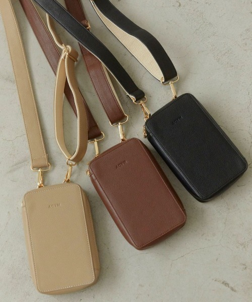 ACYM（アシーム）の「All in one pouch バッグ（ショルダーバッグ・レディース・ブラウン/ブラック/ベージュ・FREE）」の3枚目の写真