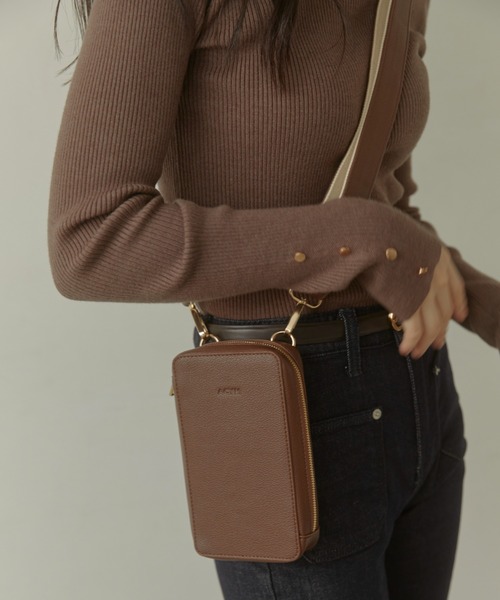 ACYM（アシーム）の「All in one pouch バッグ（ショルダーバッグ・レディース・ブラウン/ブラック/ベージュ・FREE）」の13枚目の写真