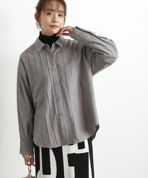 N.(N. Natural Beauty Basic)(エヌエヌナチュラルビューティーベーシック)の「◆ピンタックシャツ(シャツ/ブラウス・レディース・ブルー/オフホワイト/ブラック・MEDIUM)」の1枚目の写真