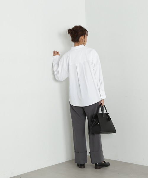 N.(N. Natural Beauty Basic)(エヌエヌナチュラルビューティーベーシック)の「◆ピンタックシャツ(シャツ/ブラウス・レディース・ブルー/オフホワイト/ブラック・MEDIUM)」の4枚目の写真