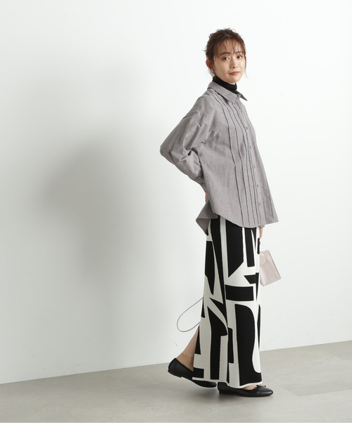N.(N. Natural Beauty Basic)(エヌエヌナチュラルビューティーベーシック)の「◆ピンタックシャツ(シャツ/ブラウス・レディース・ブルー/オフホワイト/ブラック・MEDIUM)」の14枚目の写真