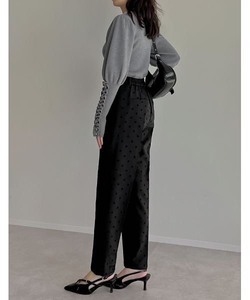 Re:EDIT（リエディ）の「[累計販売枚数1.1万枚突破][オケージョン セレモニー][低身長/高身長/大きいサイズ有]フロッキードットカットツイルテーパードパンツ（その他パンツ・レディース・ブラック/ブラック系その他/グレー・MEDIUM/LARGE/X-LARGE/SMALL/SHORT/TALL）」の19枚目の写真