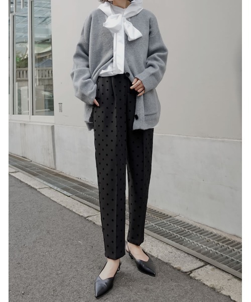 Re:EDIT（リエディ）の「[累計販売枚数1.1万枚突破][オケージョン セレモニー][低身長/高身長/大きいサイズ有]フロッキードットカットツイルテーパードパンツ（その他パンツ・レディース・ブラック/ブラック系その他/グレー・MEDIUM/LARGE/X-LARGE/SMALL/SHORT/TALL）」の22枚目の写真