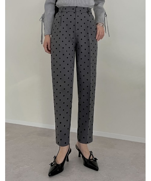 Re:EDIT（リエディ）の「[累計販売枚数1.1万枚突破][オケージョン セレモニー][低身長/高身長/大きいサイズ有]フロッキードットカットツイルテーパードパンツ（その他パンツ・レディース・ブラック/ブラック系その他/グレー・MEDIUM/LARGE/X-LARGE/SMALL/SHORT/TALL）」の21枚目の写真