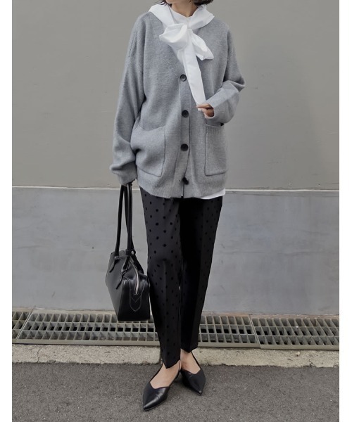 Re:EDIT（リエディ）の「[累計販売枚数1.1万枚突破][オケージョン セレモニー][低身長/高身長/大きいサイズ有]フロッキードットカットツイルテーパードパンツ（その他パンツ・レディース・ブラック/ブラック系その他/グレー・MEDIUM/LARGE/X-LARGE/SMALL/SHORT/TALL）」の21枚目の写真