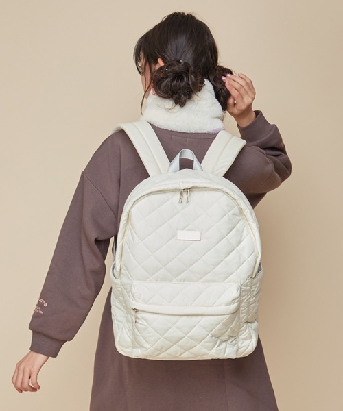 キルティングリュック・バックパック JENNI（ジェニィ）の「ロゴプレートキルティングリュック（バック