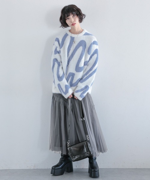 PAGEBOY(ページボーイ)の「ペイントアートシャギープルオーバー(ニット/セーター・レディース・オフホワイト/ターコイズブルー/ブラック・FREE)」の6枚目の写真