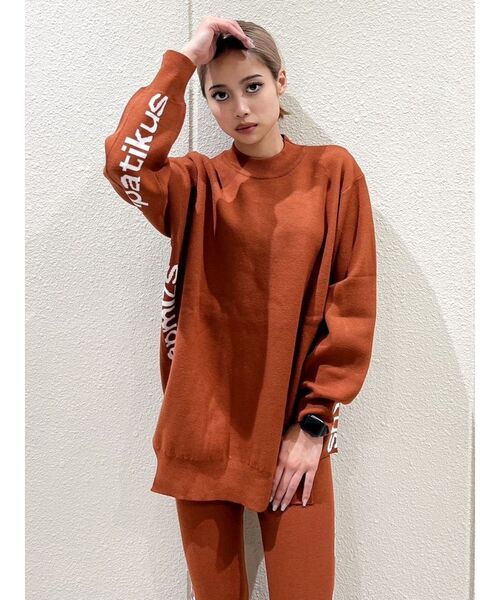 GYDA(ジェイダ)の「SZIMPATIKUSサイドスリットニットトップス(ニット/セーター・レディース・アイボリー/ブラック/ダークオレンジ・FREE)」の7枚目の写真