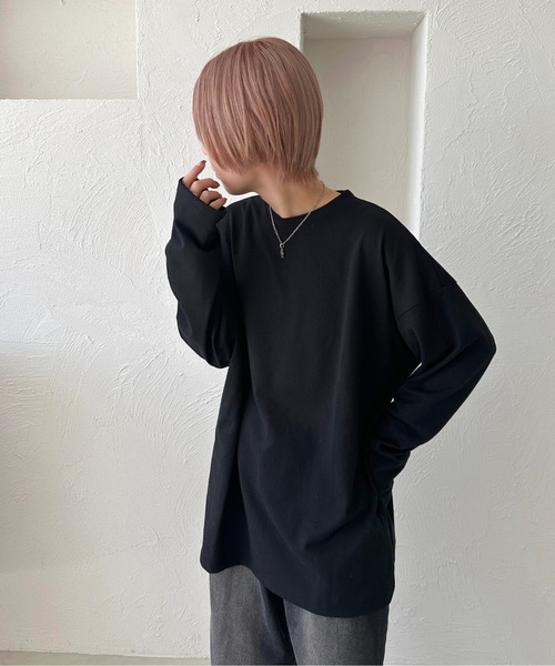 apres jour mignon(アプレジュールミニョン)の「レイヤードTシャツ【ZOZOTOWN限定アイテム】(Tシャツ/カットソー・レディース・オフホワイト/ブラック・X-LARGE/フリー)」の2枚目の写真