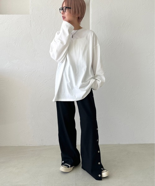 apres jour mignon(アプレジュールミニョン)の「レイヤードTシャツ【ZOZOTOWN限定アイテム】(Tシャツ/カットソー・レディース・オフホワイト/ブラック・X-LARGE/フリー)」の7枚目の写真