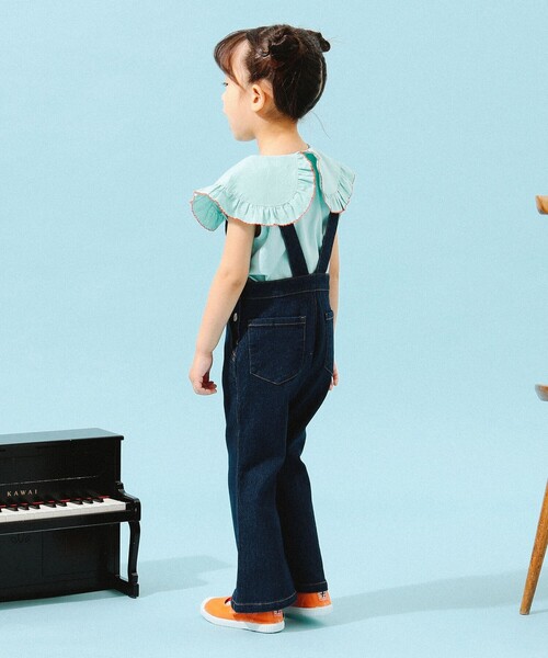 B:MING by BEAMS(ビーミングバイビームス)の「B:MING by BEAMS / デニム フレア サロペット(100~140cm)(サロペット/オーバーオール・キッズ・インディゴブルー/ライトブルー・110/100/140/130/120)」の16枚目の写真