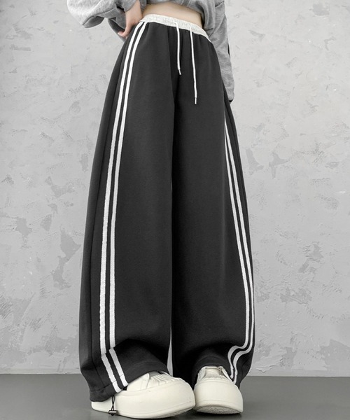 mushwear(マッシュウェア)の「サイドラインスウェットパンツ(スウェットパンツ・メンズ・ホワイト/グレー/ダークグレー/ブラック/グレー系その他/ネイビー/ホワイト系その他/ブラック系その他/グレー系その他2/ブラック系その他2・MEDIUM/SMALL/LARGE/X-LARGE)」の9枚目の写真