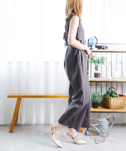 attagirl(アタガール)の「バックベルトフレアヒールパンプス(パンプス・レディース・アイボリー/ブラック/シルバー・S/M/L/LL)」の14枚目の写真