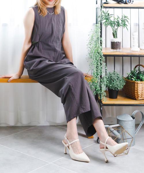 attagirl(アタガール)の「バックベルトフレアヒールパンプス(パンプス・レディース・アイボリー/ブラック/シルバー・S/M/L/LL)」の15枚目の写真