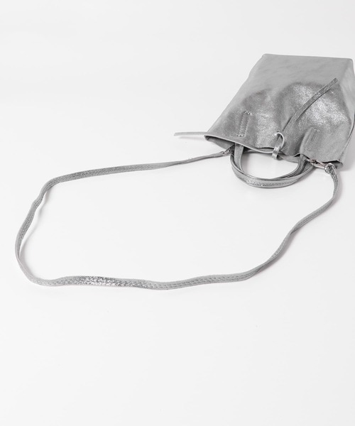 RODE SKO（ロデスコ）の「MARLON FIRENZE　グリッターレザートートバッグ（トートバッグ・レディース・ブラック/シルバー/ゴールド系その他・ONE）」の10枚目の写真