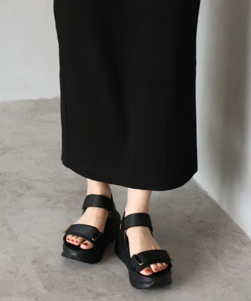 VIVIAN（ヴィヴィアン）の「厚底ゴールドパーツベルクロスポーツサンダル（サンダル・レディース・グレー/ブラック/ベージュ・S/M/L/LL）」の10枚目の写真