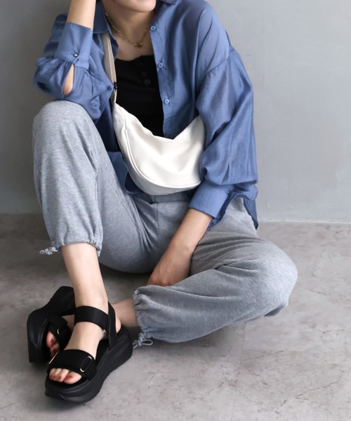 VIVIAN（ヴィヴィアン）の「厚底ゴールドパーツベルクロスポーツサンダル（サンダル・レディース・グレー/ブラック/ベージュ・S/M/L/LL）」の15枚目の写真