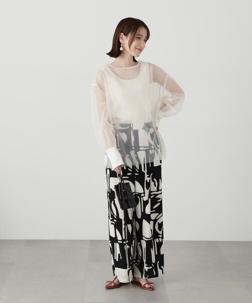 N.（N. Natural Beauty Basic）（エヌエヌナチュラルビューティーベーシック）の「◆ダブルチュールブラウス（シャツ/ブラウス・レディース・オフホワイト/ブラック・MEDIUM）」の13枚目の写真