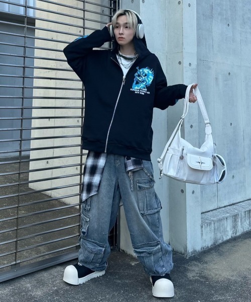 VLONE☆ストリート・パーカー各種☆ VLONE（ヴィーロン）の「ストリートファッション VLONE ヴィー