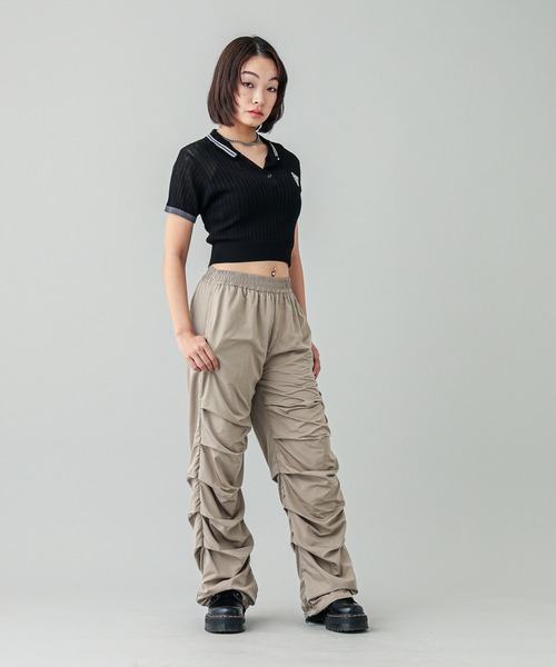 X-girl（エックスガール）の「RIB KNIT POLO（ポロシャツ・レディース・ブラック/ライトブルー/ライトグレー・ONE SIZE）」の17枚目の写真