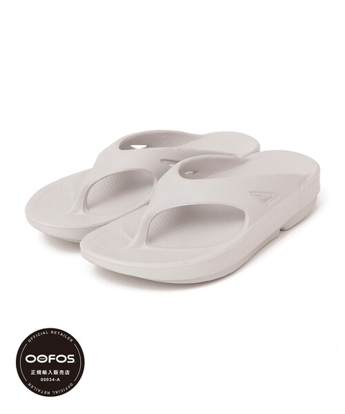 OOFOS(ウーフォス)の「OOFOS: OOoriginal ウーオリジナル トングサンダル(サンダル・レディース・ブラック/ベージュ系その他/ライトブルー/グレー/ナチュラル・23/24/25)」の18枚目の写真