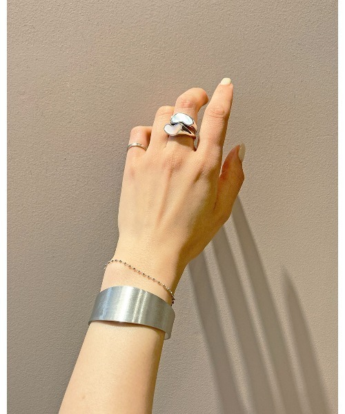 ete（エテ）の「○ワイド バングル SS（バングル/リストバンド）」 - WEAR