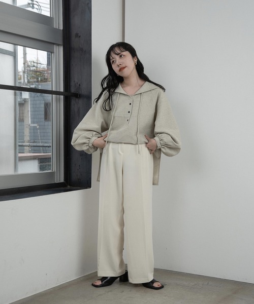 lawgy(ラウジー)の「accent button collar raglan tops / アクセントボタンカラーラグラントップス(Tシャツ/カットソー・レディース・ホワイト系その他/ベージュ系その他・FREE)」の3枚目の写真