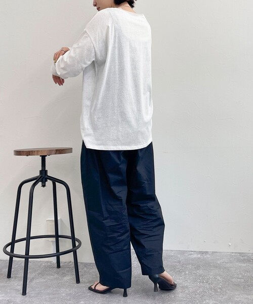 fredy emue（フレディエミュ）の「衿チュールルーズロンT（Tシャツ/カットソー・レディース・チャコールグレー/オフホワイト/サックスブルー・38）」の10枚目の写真