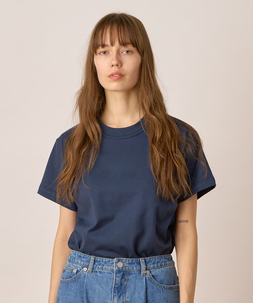 ALLUMER(アリュメール)の「40/2ジャージオーセンティックTシャツ(Tシャツ/カットソー・レディース・ブラック/ネイビー/ホワイト・1)」の3枚目の写真