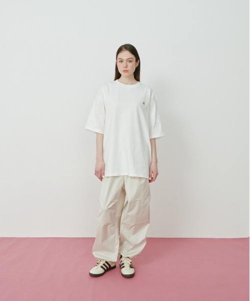 KACCO(カッコ)の「《ユニセックスアイテム》HEAVY WEIGHT BIG T-SHIRTS / 刺繍入りヘビーウェイトビックTシャツ(Tシャツ/カットソー・メンズ・ホワイト/ネイビー/ブラック・LARGE/MEDIUM/SMALL)」の11枚目の写真