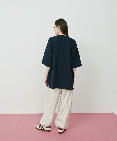 KACCO(カッコ)の「《ユニセックスアイテム》HEAVY WEIGHT BIG T-SHIRTS / 刺繍入りヘビーウェイトビックTシャツ(Tシャツ/カットソー・メンズ・ホワイト/ネイビー/ブラック・LARGE/MEDIUM/SMALL)」の5枚目の写真