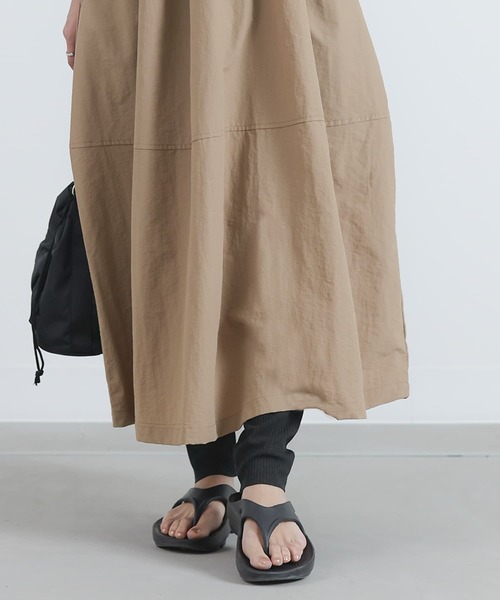 n'OrLABEL(ノアールレーベル)の「【機能素材】『セルフカットリブレギンス』(レギンス/スパッツ・レディース・ライトグレー/チャコール/ブラック・2/1)」の2枚目の写真