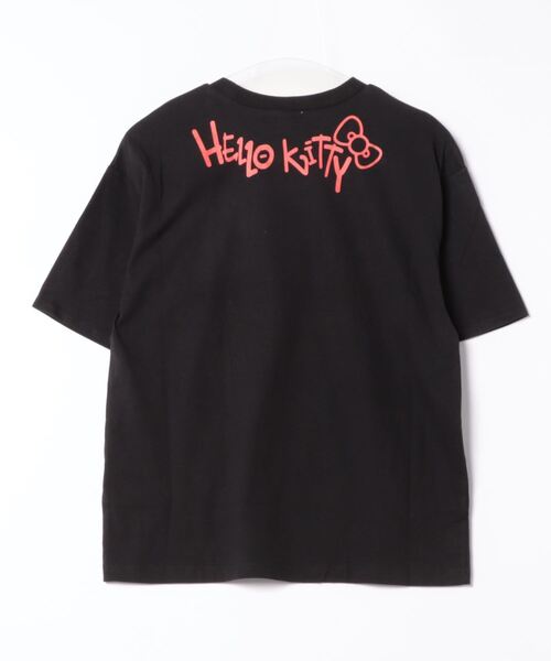 sanrio(サンリオ)の「親子お揃い サンリオ グラフィティTシャツ 9575A(Tシャツ/カットソー・レディース・ブラック系2/ブラック/ブラック系3/ブラック系1・L/M/S)」の6枚目の写真