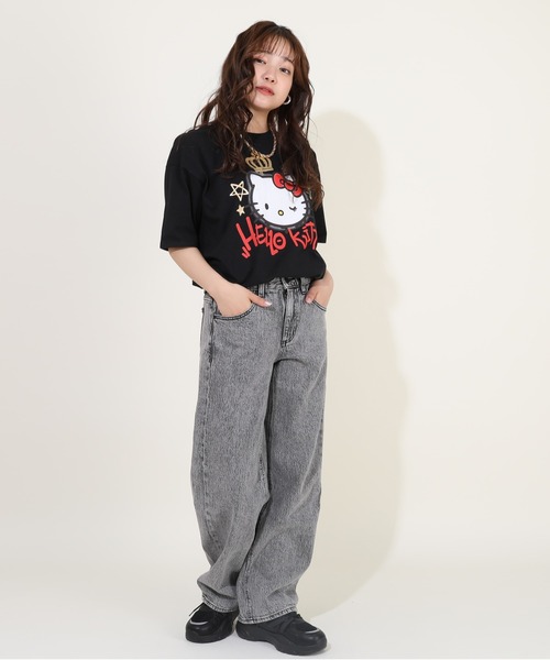 sanrio(サンリオ)の「親子お揃い サンリオ グラフィティTシャツ 9575A(Tシャツ/カットソー・レディース・ブラック系2/ブラック/ブラック系3/ブラック系1・L/M/S)」の10枚目の写真