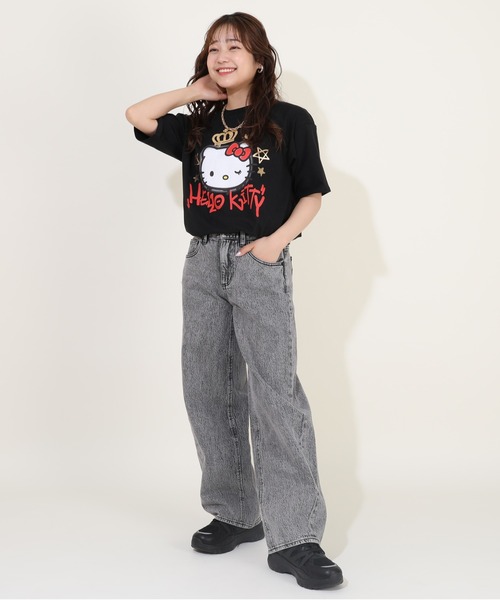 sanrio(サンリオ)の「親子お揃い サンリオ グラフィティTシャツ 9575A(Tシャツ/カットソー・レディース・ブラック系2/ブラック/ブラック系3/ブラック系1・L/M/S)」の11枚目の写真
