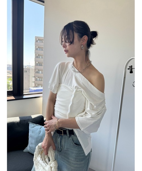 HANNE(アン)の「ビスチェセットワンショルダーTEE(Tシャツ/カットソー・レディース・ホワイト/ブラック・FREE)」の16枚目の写真