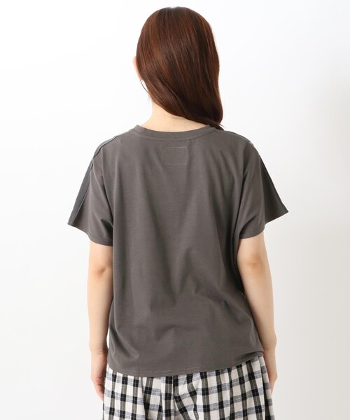 one'sterrace(ワンズテラス)の「刺繍フレンチスリーブプルオーバー フローラバード(Tシャツ/カットソー・レディース・グレー系その他7/アイボリー系8/ブルー系その他7・00)」の16枚目の写真