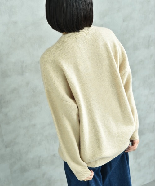 INTERPLANET(インタープラネット)の「テープ刺繍ロゴニットプルオーバー(ニット/セーター・レディース・ブラック/ベージュ・FREE)」の19枚目の写真