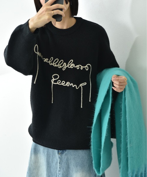 INTERPLANET(インタープラネット)の「テープ刺繍ロゴニットプルオーバー(ニット/セーター・レディース・ブラック/ベージュ・FREE)」の5枚目の写真